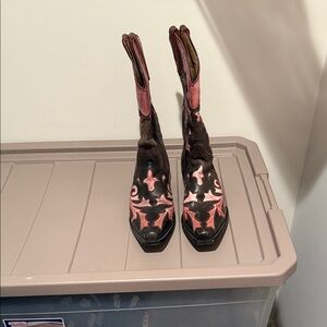 Vintage sterling river boots